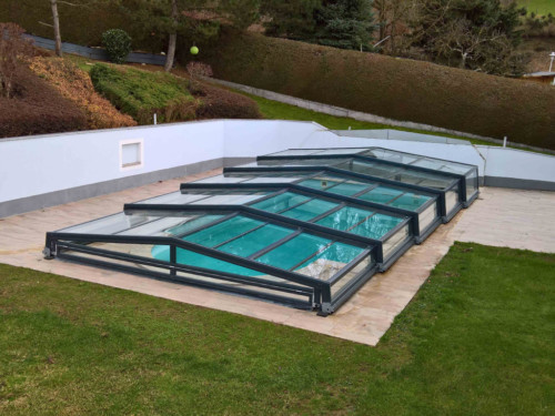 Modell DISCRET Niedrigüberdachung Pool