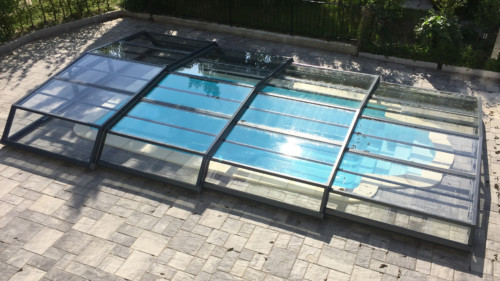 Modell IRIS Iris Glas Niedrigüberdachung Pool